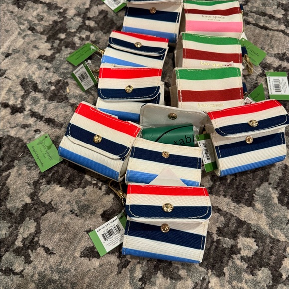 Kate Spade Adventure Stripes
Doggie Bag Holder - Picture 7 of 11